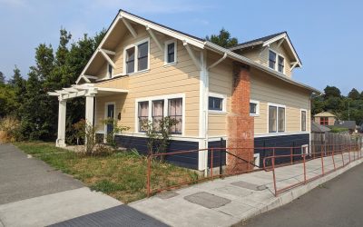 Large historic home in the heart of Arcata