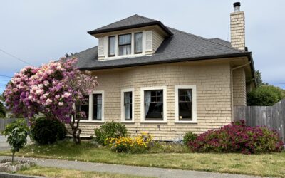 Modernized Upstairs Craftsman Unit – w/ Infrared Sauna! (Eureka, 1/1, $1600)