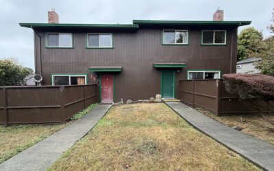 Quiet 3/1.5 Condo in North Eureka/$2,150 includes water/sewer/garbage/recycling